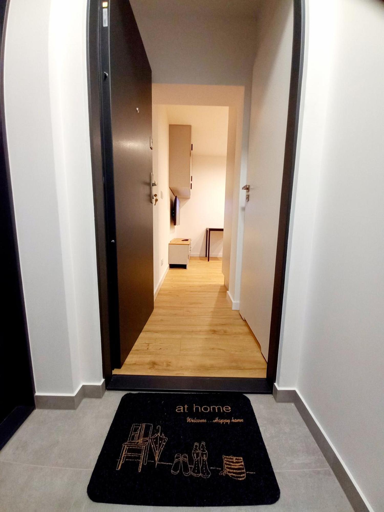 Neoapartments Lotnicza Βρότσλαβ Εξωτερικό φωτογραφία